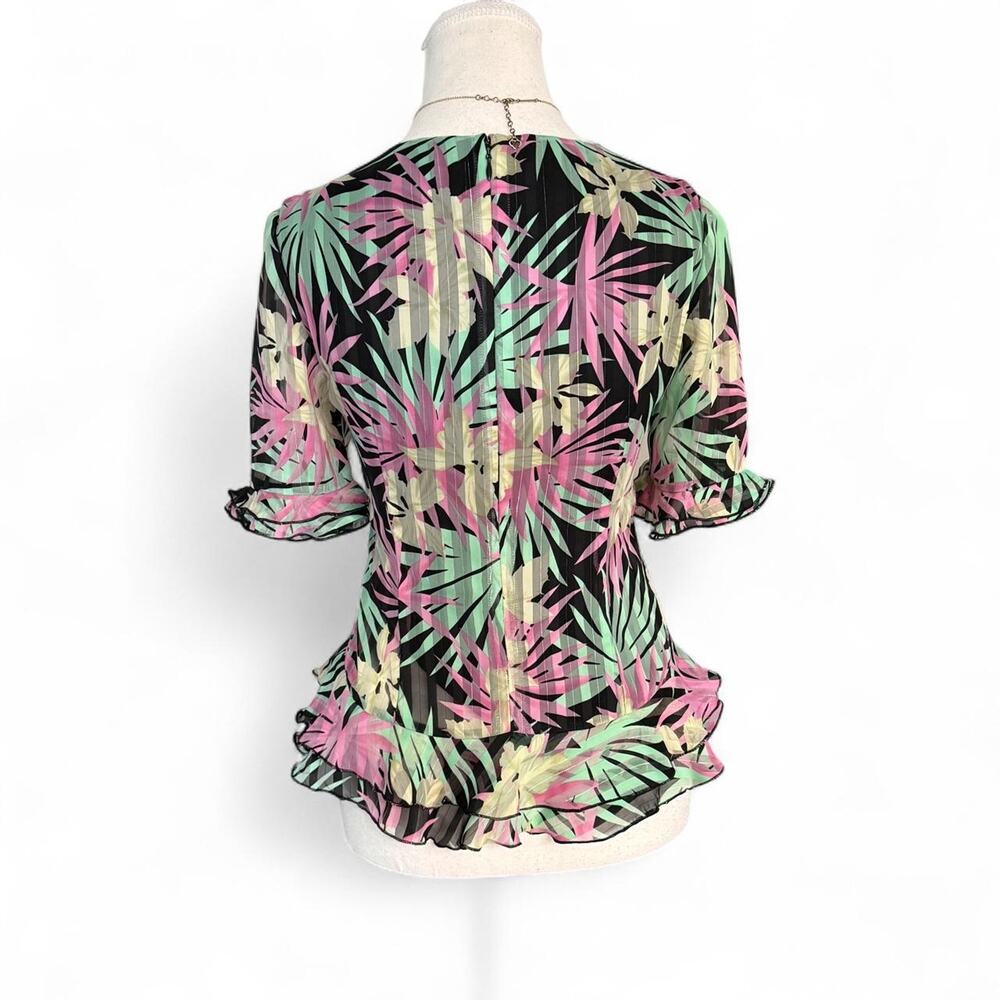 Dancing Queen Versalle 3/4 sleeve blouse beige tropical leaf print black Size 38 - Picture 2 of 7